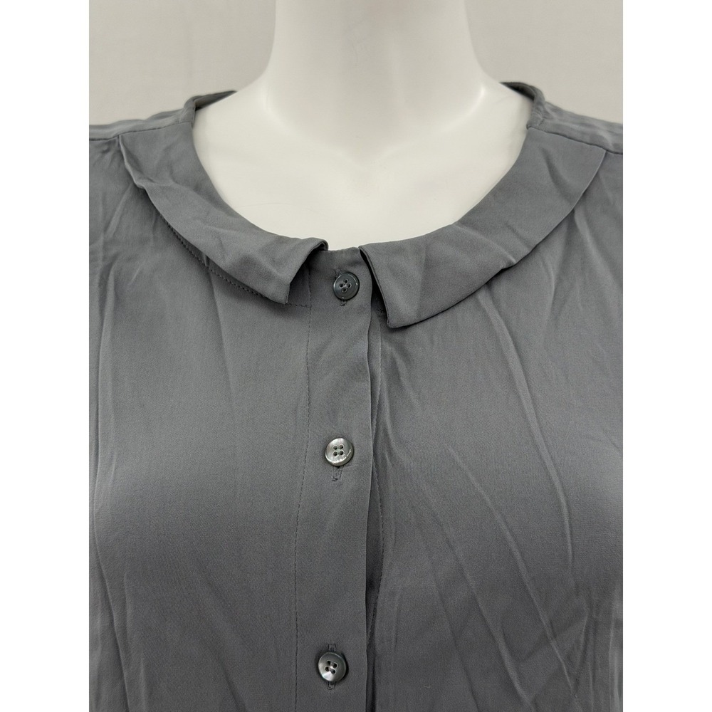 Armani Collezioni Top Womens 10 Gray Silk Stretch Button Up Quiet Luxury Office - Picture 3 of 14